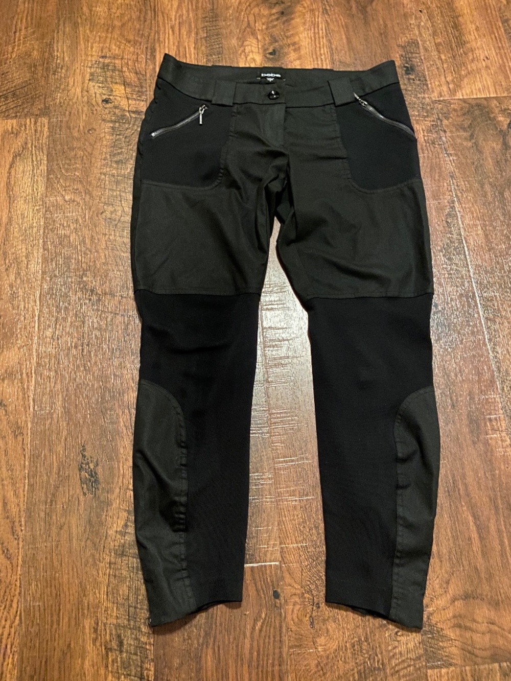 bebe -  skinny pants w 6 zippers  - Size 6 Rare
